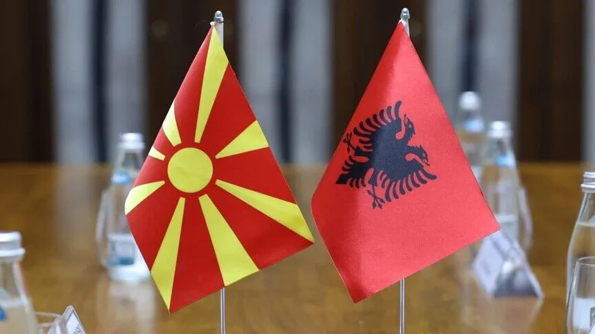 ministri-lamallari-shperblim-financiar-per-policet-e-plagosur-dhe-banesa-falas-per-familjet-e-efektiveve-te-rene-ne-detyre