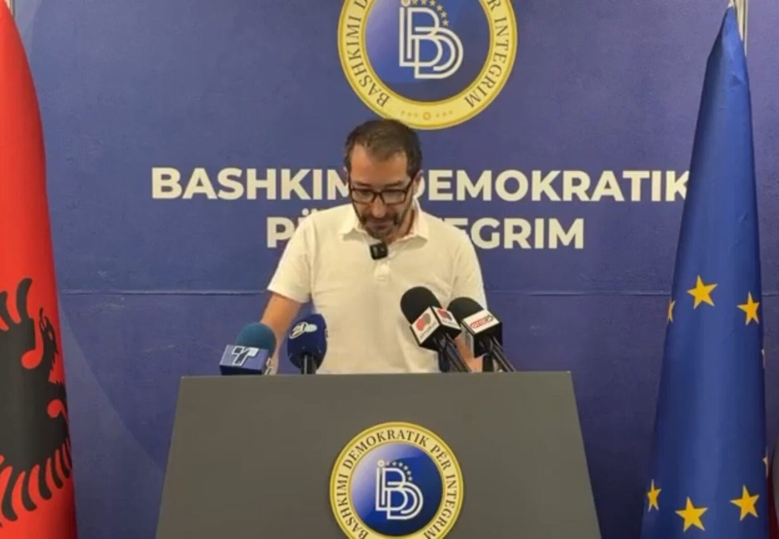 bdi-300-milione-denare-investime-ne-leter-ndersa-shkurtohen-fondet-per-programet-preventive-shendetesore