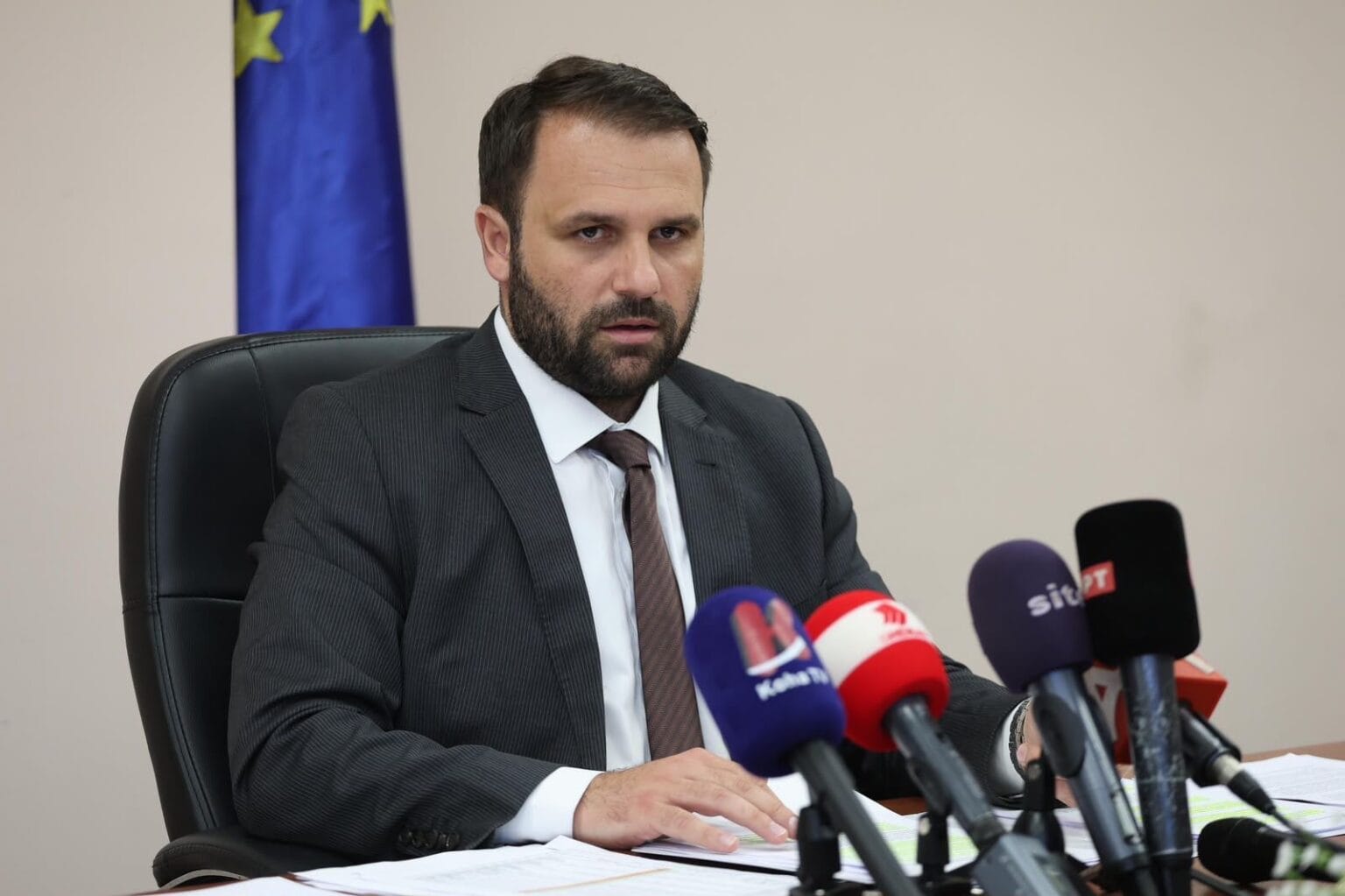 Durmishi  7 milionë denarë mbështetje për industrinë përpunuese  afati për aplikim deri më 15 shtator