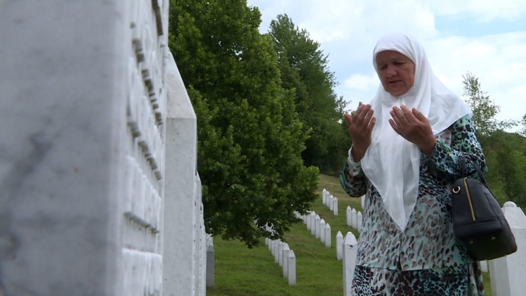nena-nga-srebrenica-i-doja-mlladiqit-jete-vec-te-vuante