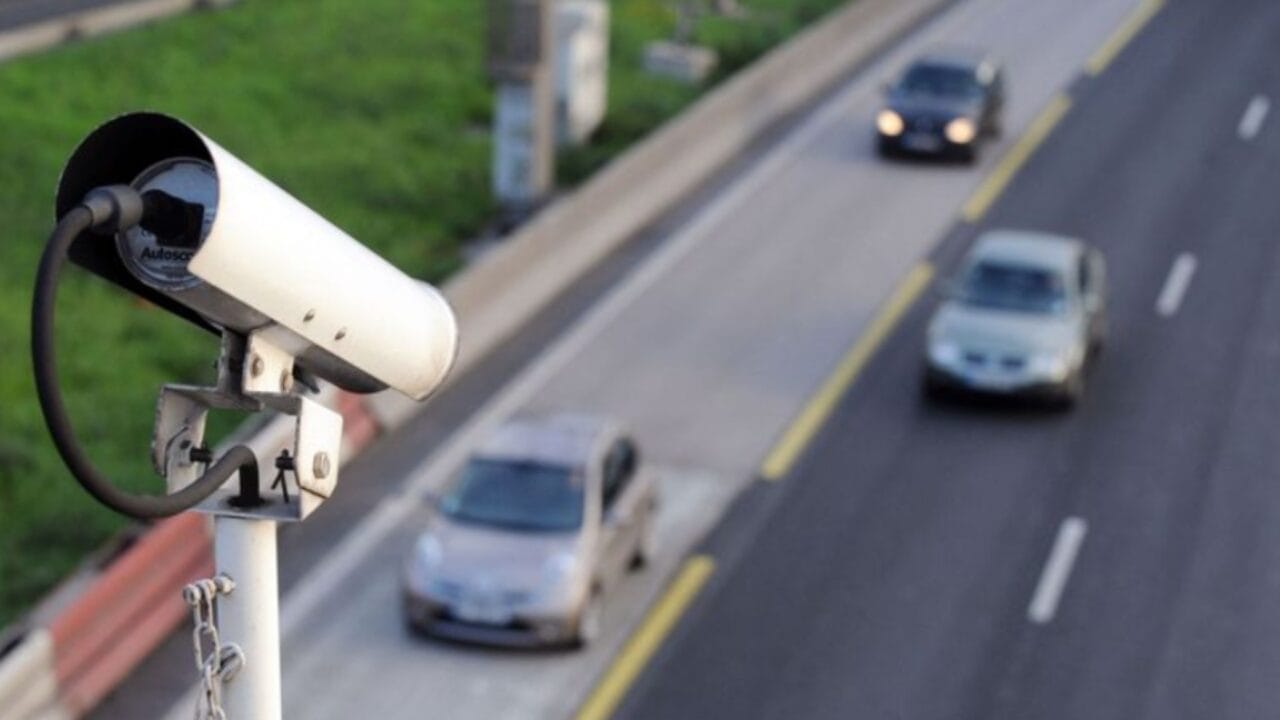  Safe City  kap shtetasin serb duke vozitur mbi 160 kilometra në orë në Demir Kapi