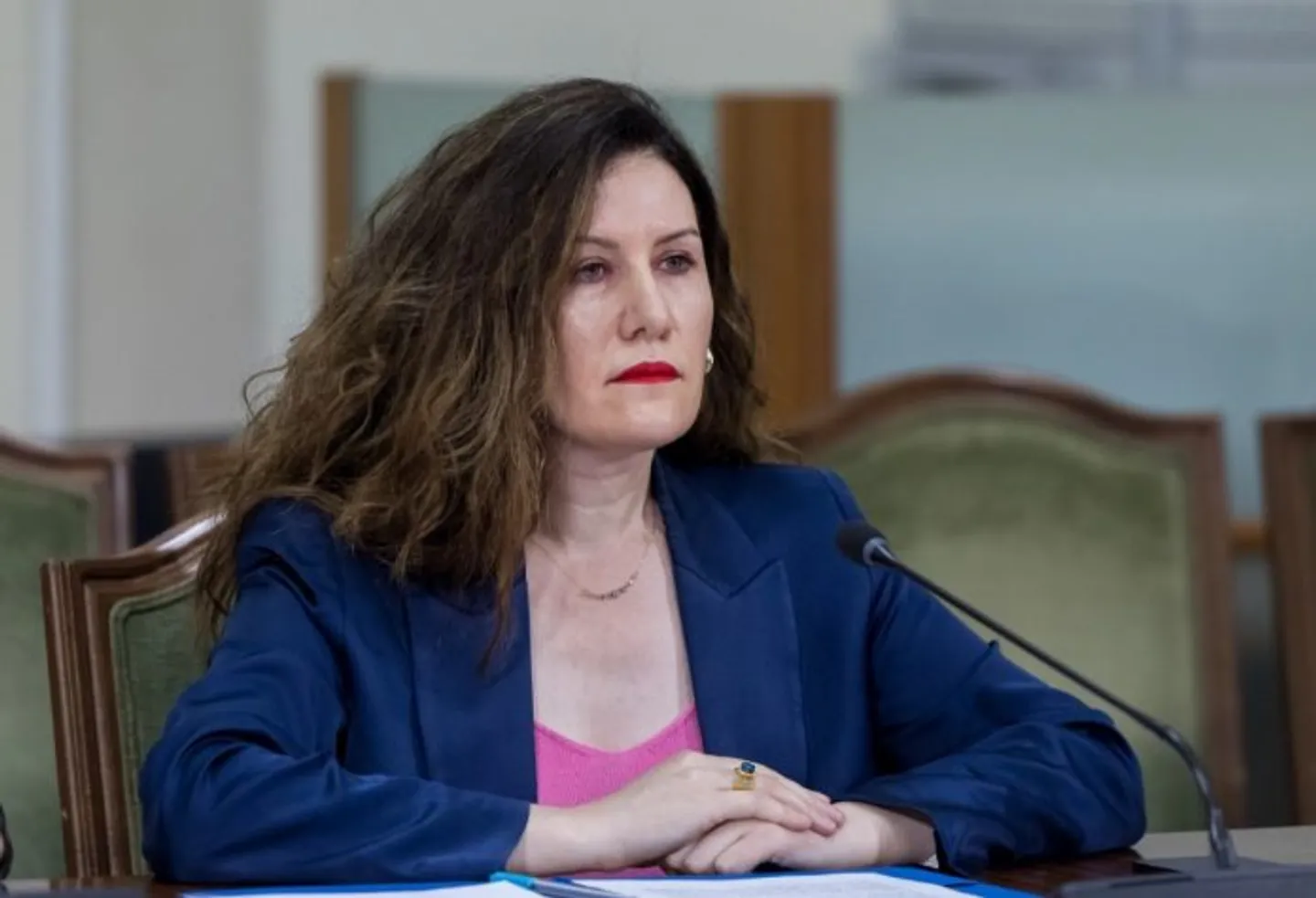  Arrest në shtëpi  dhe pezullim nga detyra për drejtoreshën e Shërbimit Informativ të Shqipërisë