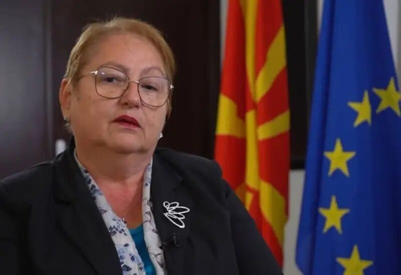 janevska-paralajmeron-masa-ndeshkuese-edhe-per-prinderit-do-te-krijohet-sistem-per-parandalimin-e-dhunes-ne-shkolla