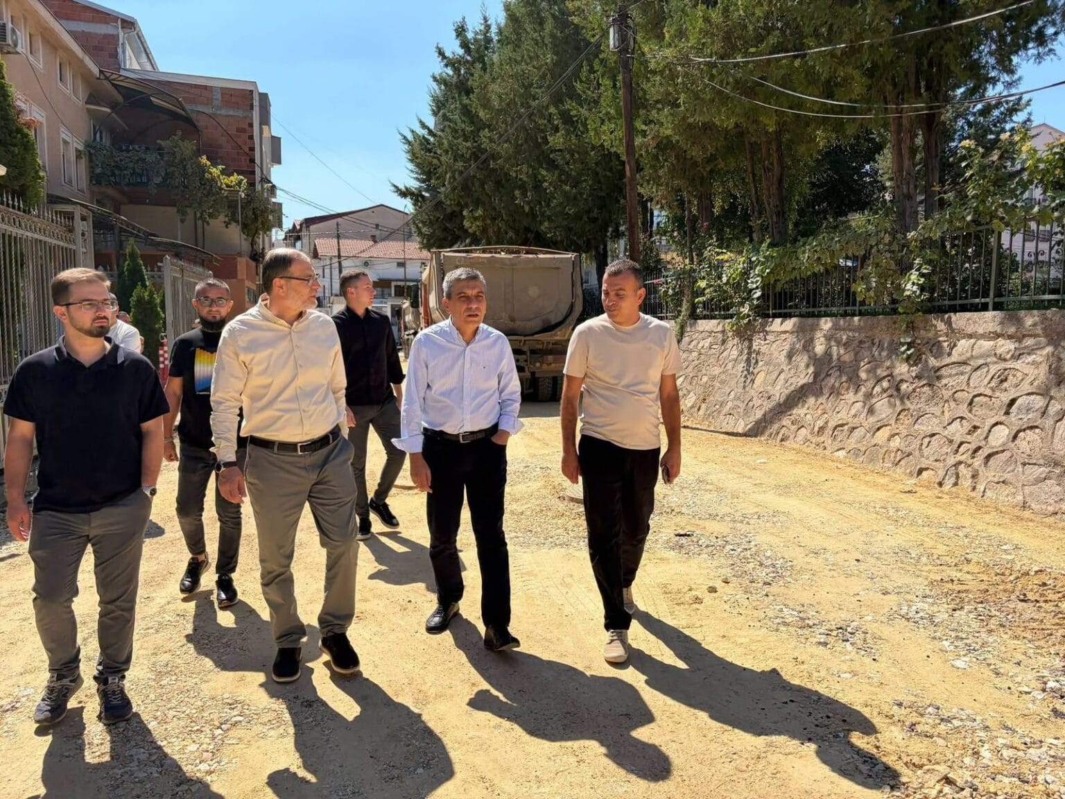 Sot  Remzi Hoxha   nesër rrugët e tjera  në gjithë Çairin   Mexhiti  Vazhdojmë 