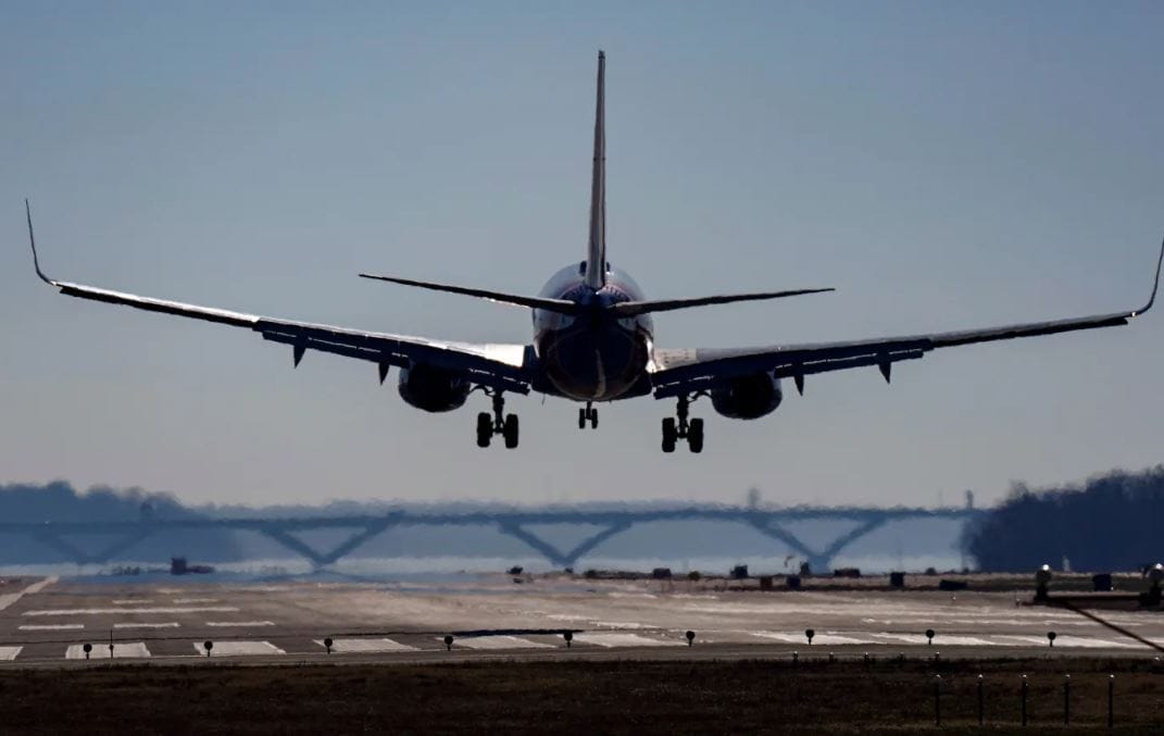 qiell-me-i-nxehte-dhe-me-me-shume-stuhi-rriten-rreziqet-e-aviacionit