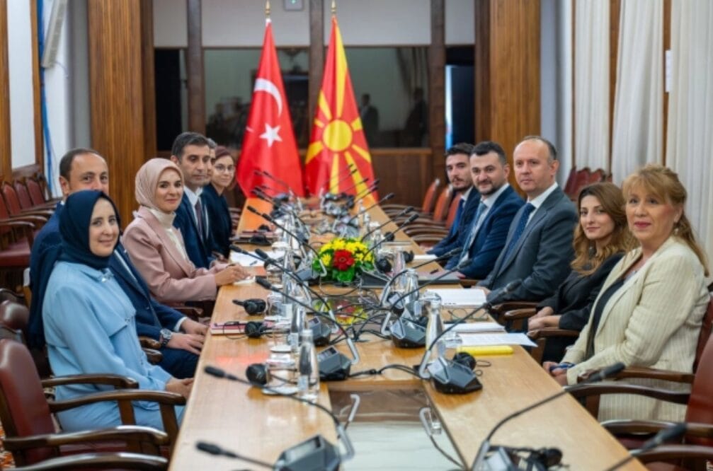 Takim Gashi Göktaş  Përpjekje të përbashkëta për forcimin e familjes