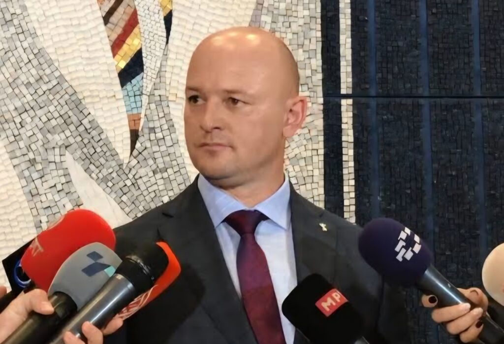 Kush do ta zëvendësojë Islam Abazin  Pesë kandidatë në garë