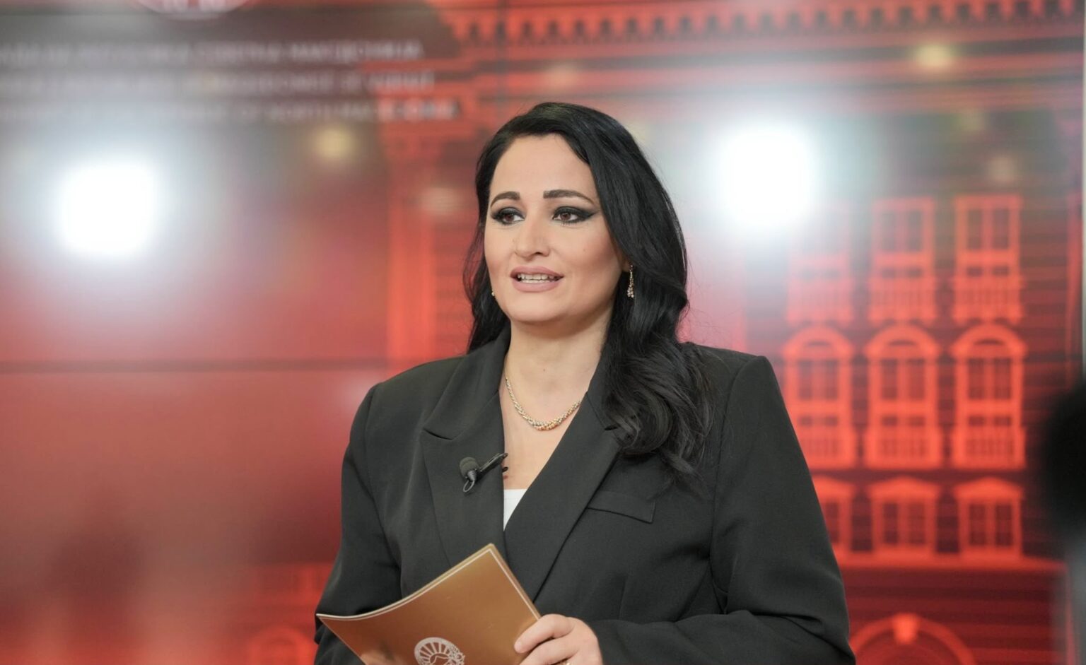 venera-azizi-leternjoftimin-dhe-patenten-e-shoferit-po-e-sjellim-ne-forme-te-digjitalizuar