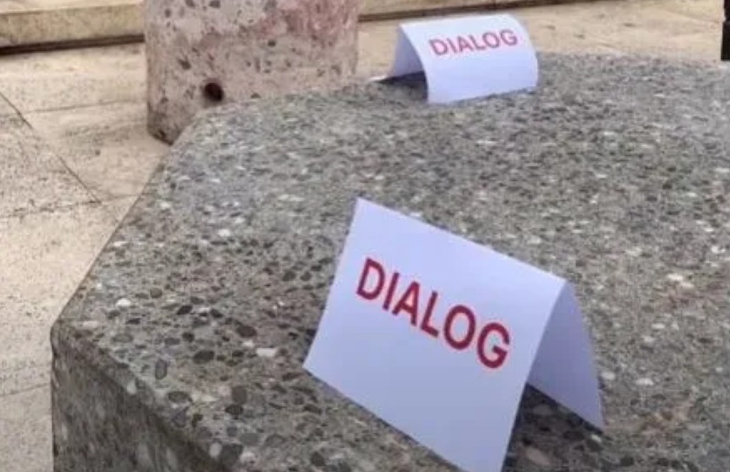 Rama i fton sërish studentët në dialog