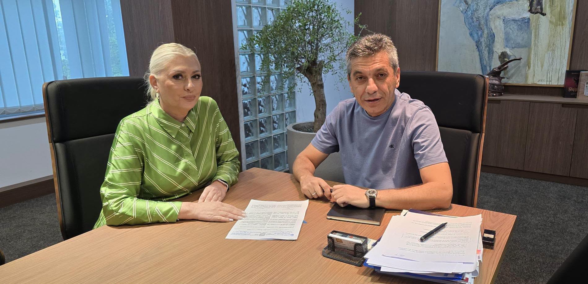 Mbështetje për nxënësit e  Idninës  gjatë zhvendosjes  Çairi siguron transport dhe aktivitete falas